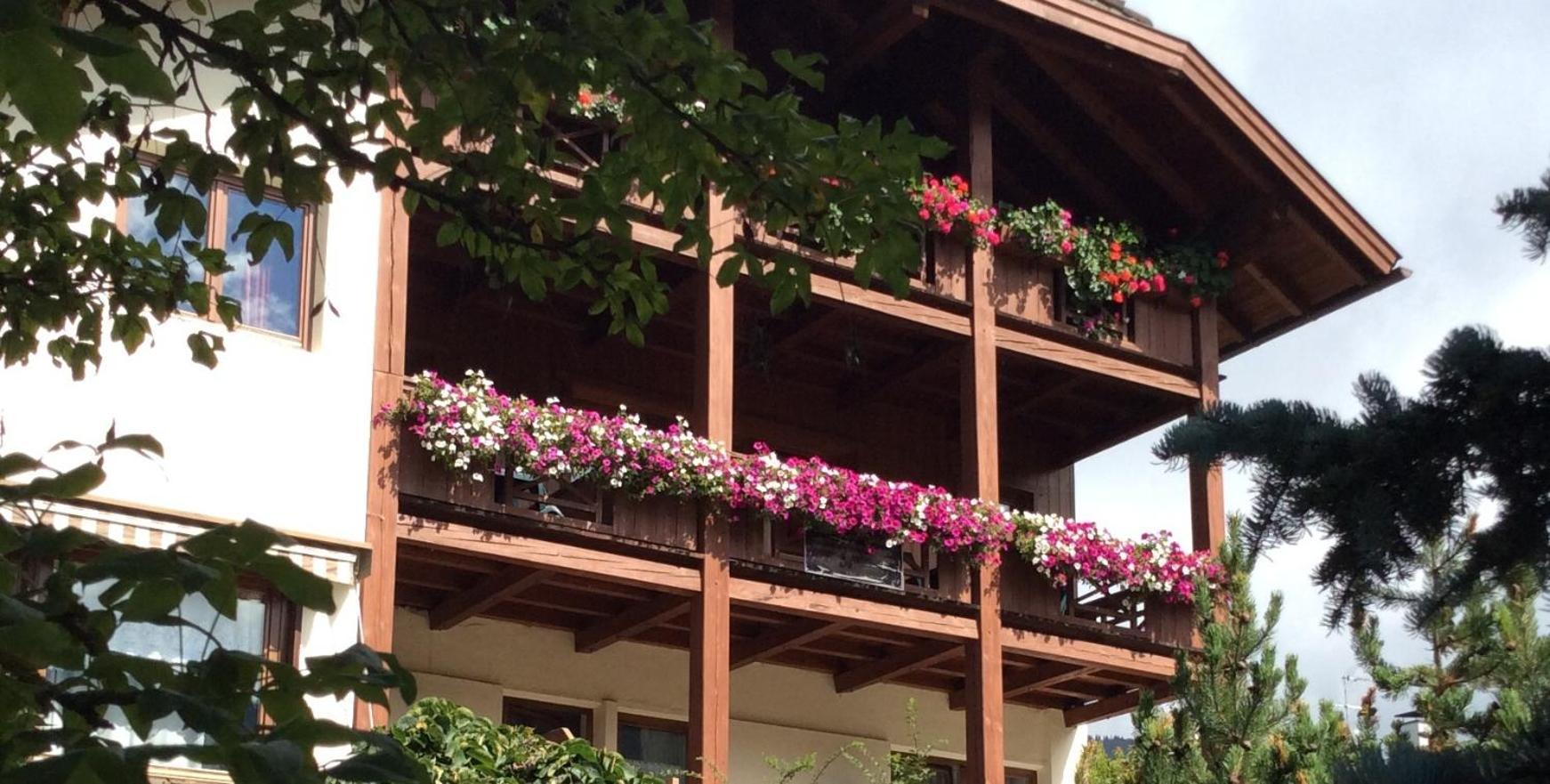 Residenze Sonnenschein Aparthotel Villabassa Exterior photo